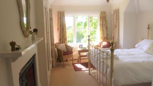 Double Room with Shower and Garden View 