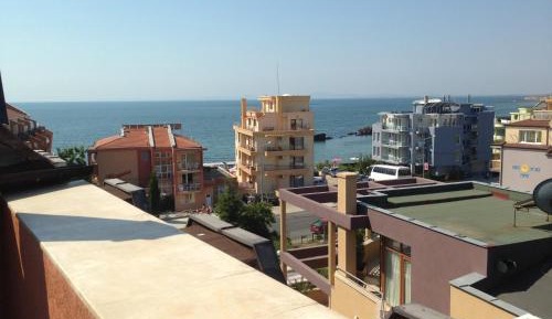 Studio with Balcony and Sea View