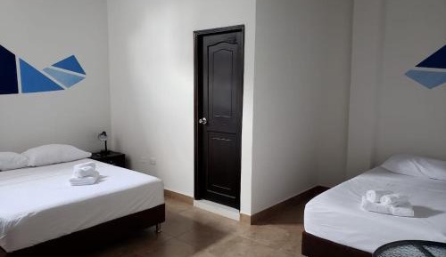 Deluxe Room (2 Adults + 1 Child)