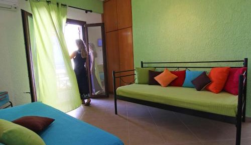 Mixed Dormitory Room