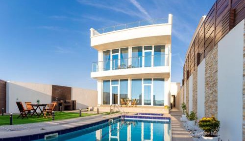 Villa - Beach Front