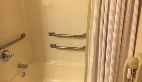 Queen Room - Disability Access
