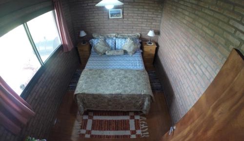 Apartment with Mountain View