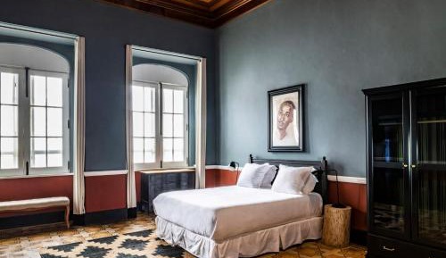 Deluxe Double Room with Yard View
