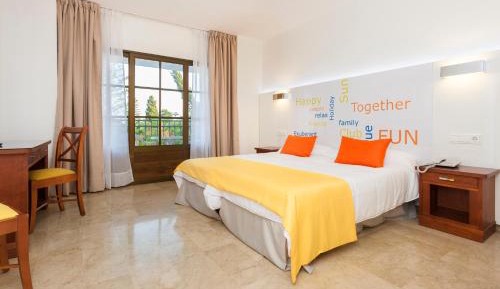 Habitación Doble Superior (3adultos +1niño) 