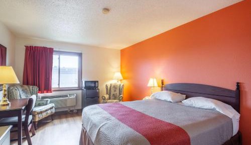 Queen Room - Non-Smoking