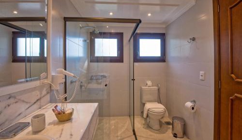 Deluxe Suite with Hidro