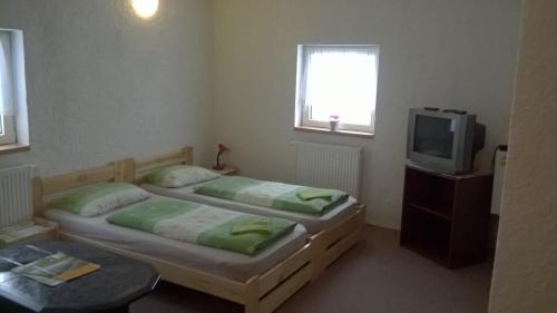 Triple Room with Shower