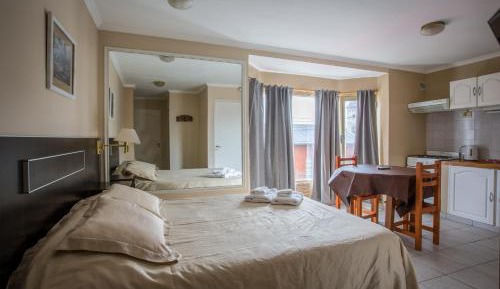 Apartment (2 Adults)