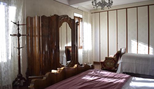 Triple Room with Shared Bathroom