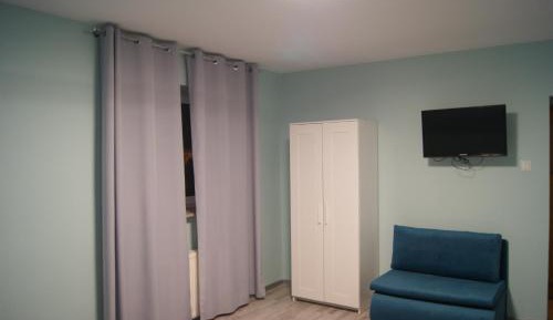 Single Room with Private Bathroom