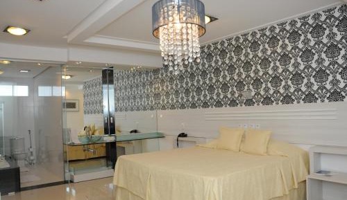 Suite with Hot Tub