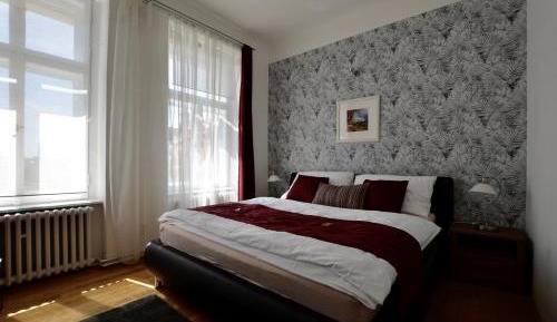 Deluxe Two-Bedroom Apartment