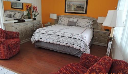 King Room with Kitchenette