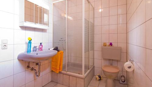 One-Bedroom Apartment with Terrace (2-3 Adults)
