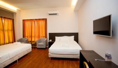Deluxe Family Room