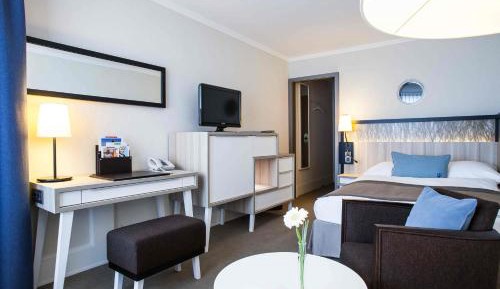 Single Room - Lower Floors