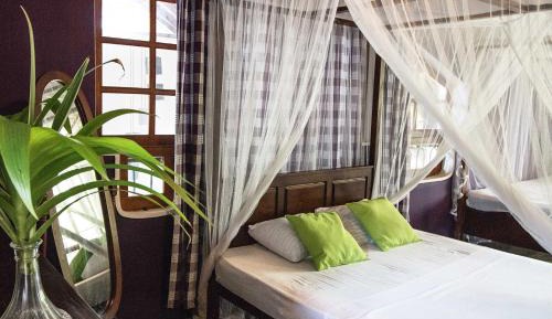 Deluxe Triple Room Private Bathroom & Balcony