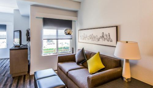 King Studio with Sofa Bed