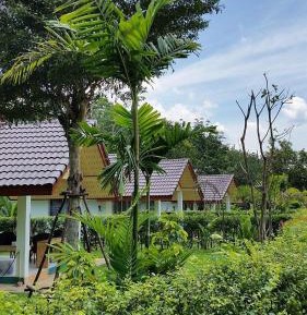 Bungalow with Patio