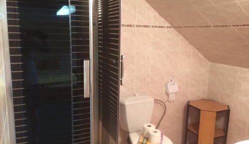 Quadruple Room with Private Bathroom