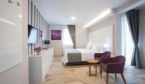 Superior Double or Twin Room with Terrace