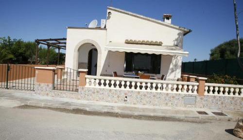 Three-Bedroom Townhouse