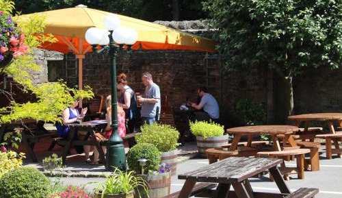Standard Double Room with bath and shower