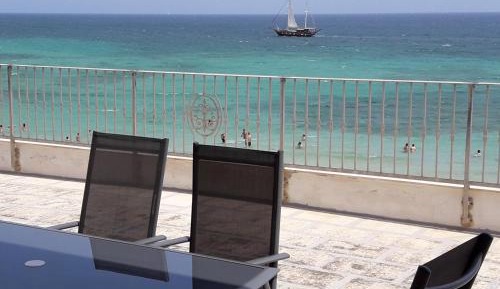 Villa - Beach Front
