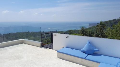 Villa with Sea View