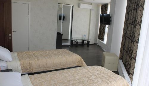 Large Twin Room