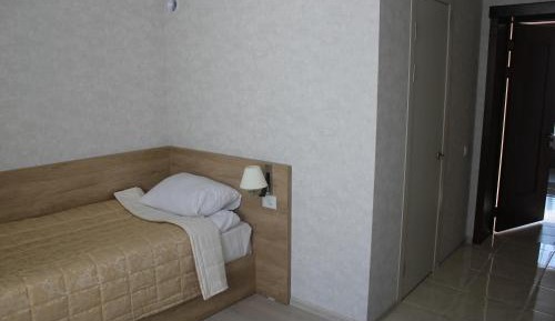 Small Single Room