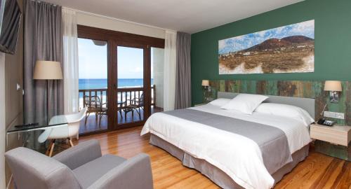 Double Room with Balcony and Sea View