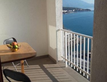 Apartment with Sea View