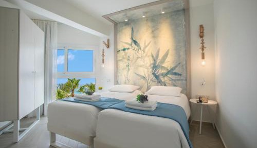 Double Suite with Inland View