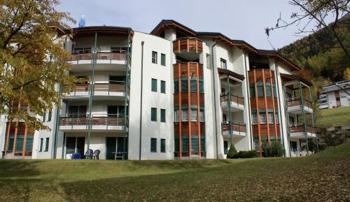 Superior One-Bedroom Apartment
