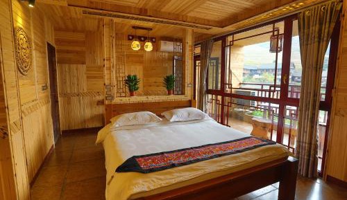 Deluxe Queen Room with View