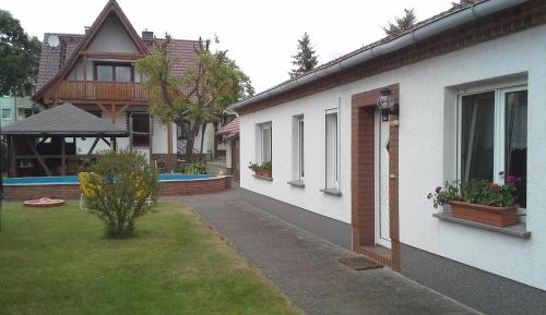 Apartment with Garden View
