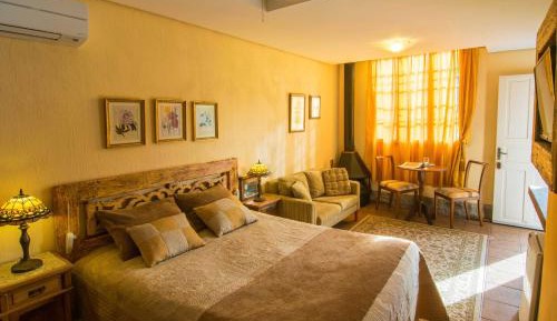 Deluxe Suite with Spa Bath