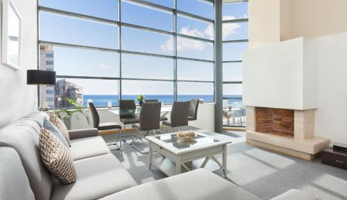 Penthouse Four-Bedroom Apartment