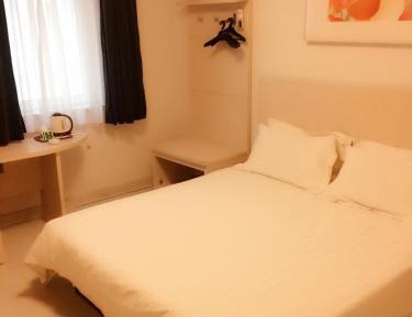 Business Queen Room A