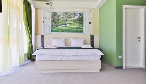 Deluxe Double Room with Extra Bed