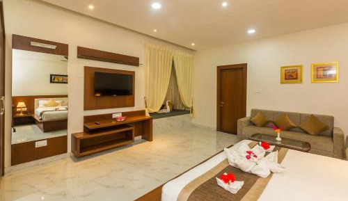 Suite with Mountain View