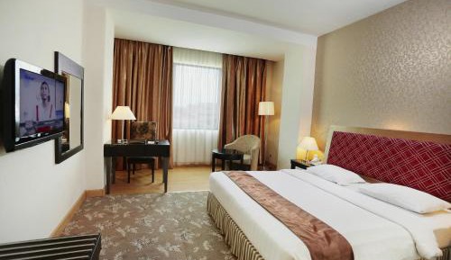 Deluxe King Room