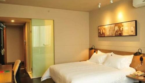 Business Double Room C