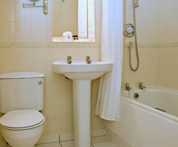 Twin Room - Non-Smoking