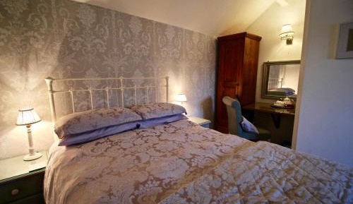 Small Double Room -  Parking not included