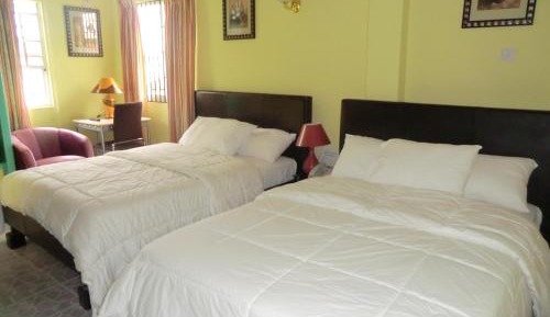 Standard Queen Room