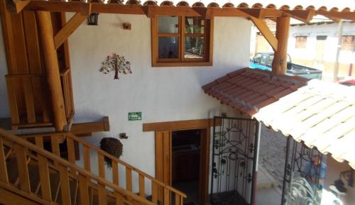 Deluxe Studio