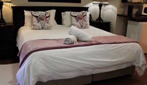 Double or Twin Room with Bathroom